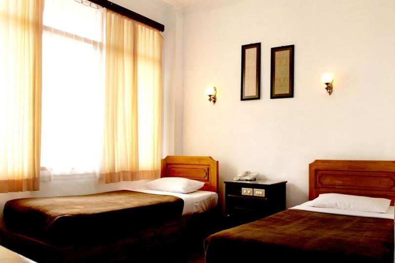 Ambun Suri Hotel Bukittinggi Eksteriør billede